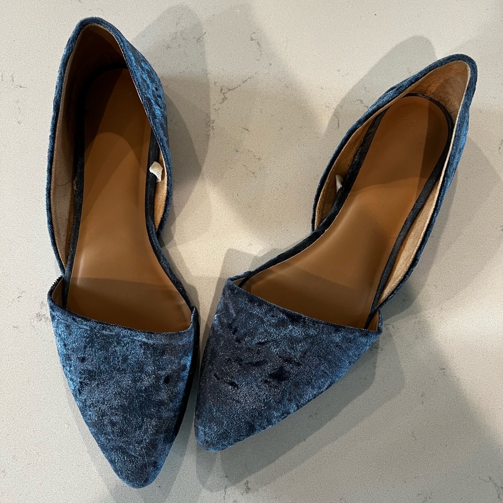 Blue velvet flats